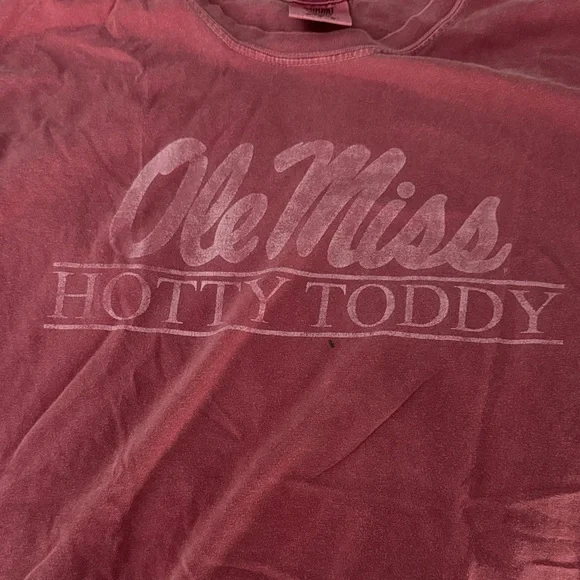 Ole Miss Hotty Toddy Red T-Shirt - Picture 3 of 3
